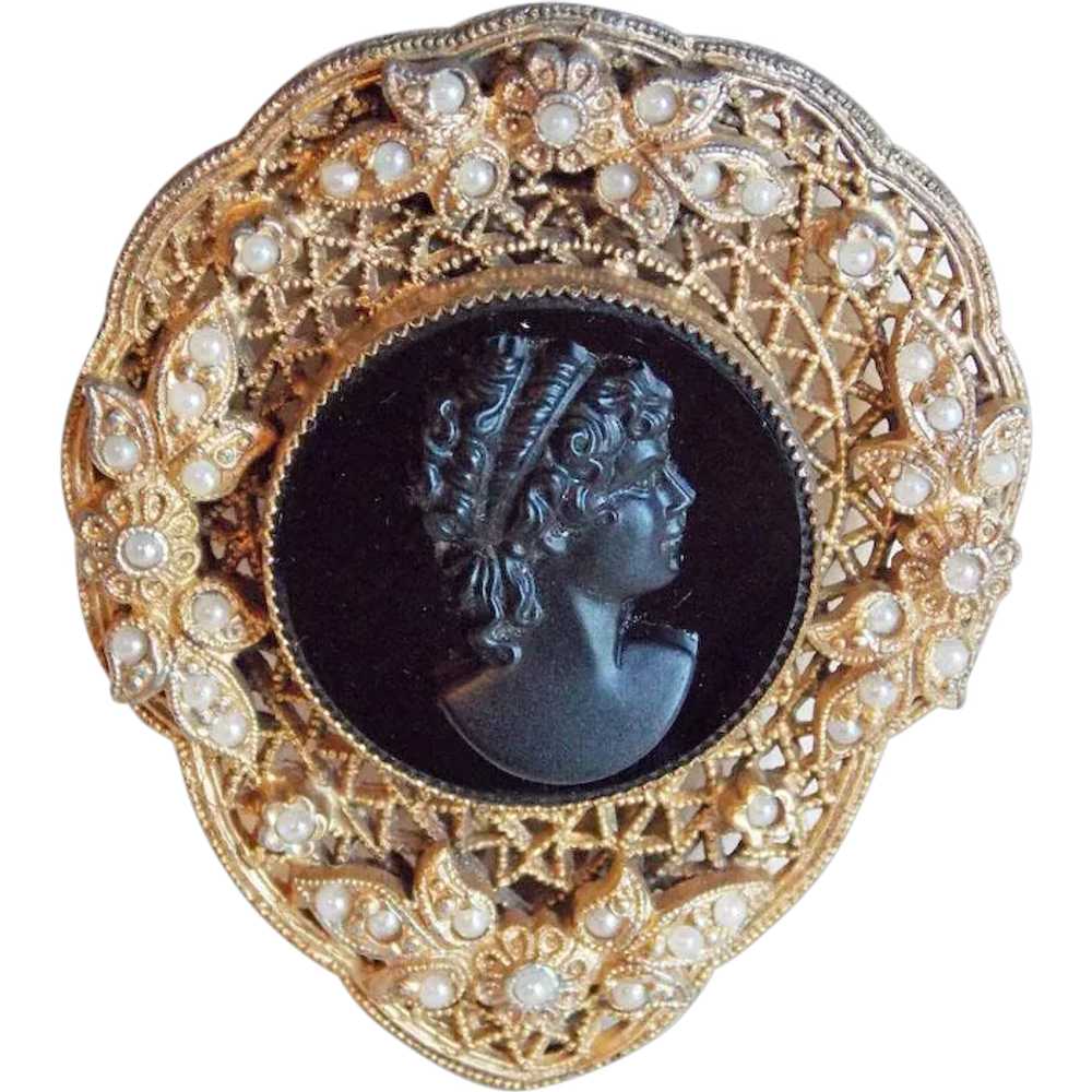 Gorgeous ART DECO Black Glass Cameo Vintage Estat… - image 1