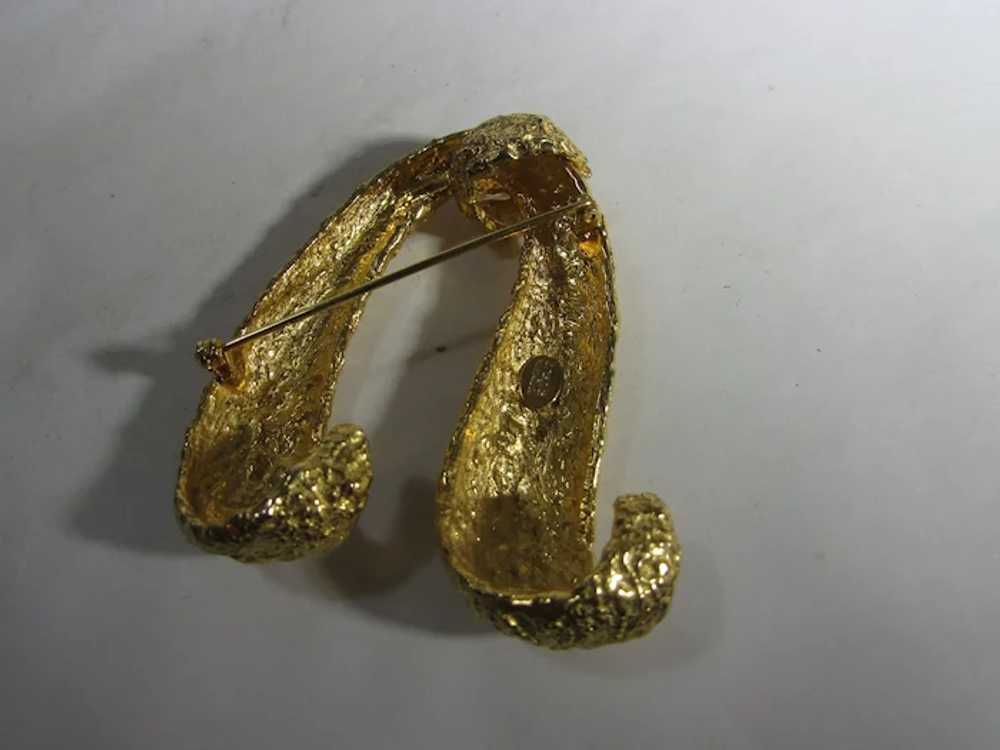 Mimi di N Signed Statement Bow Pin In Textured Go… - image 4