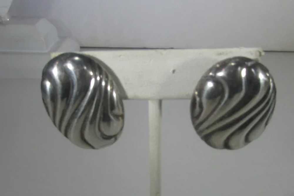 Sterling Silver Puffed Pierced Earrings - image 10