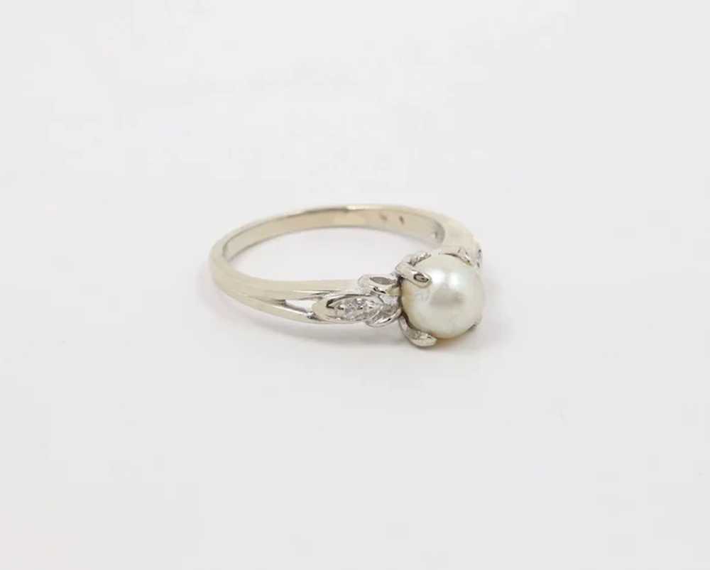 Vintage 14K White Gold Pearl Diamond Ring - image 5