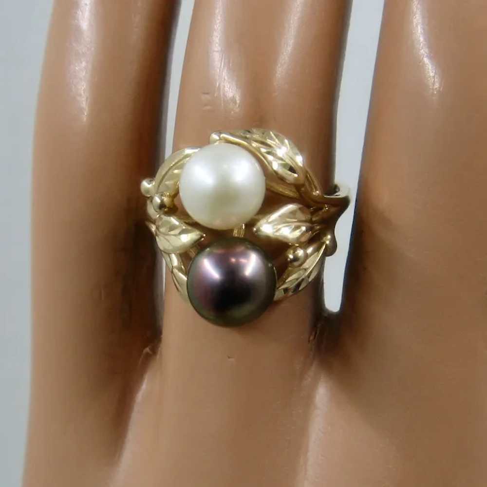 14K Black & White Round Pearls w/ Gold Leaves Rin… - image 2