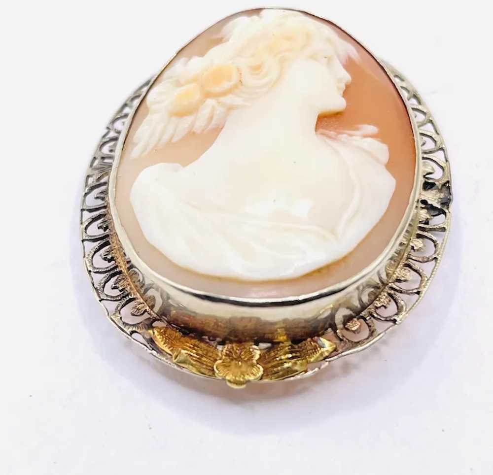 14k Gold Edwardian Carved Shell Cameo Brooch - image 2