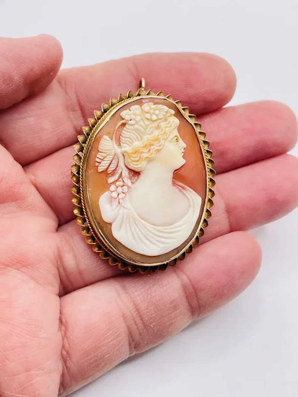 10K Yellow Gold Carved Shell Cameo Greek Goddess … - image 4