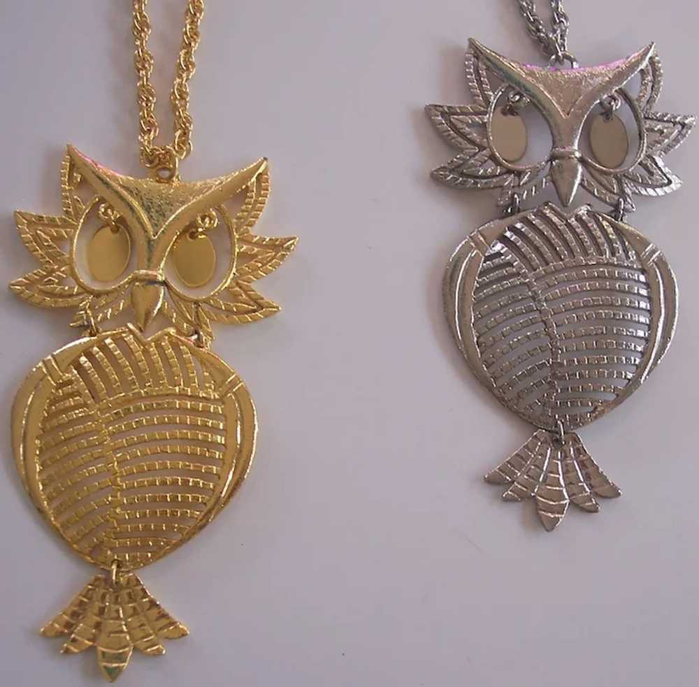 BIG Silver Tone Owl Pendant Necklace 70's Articul… - image 4