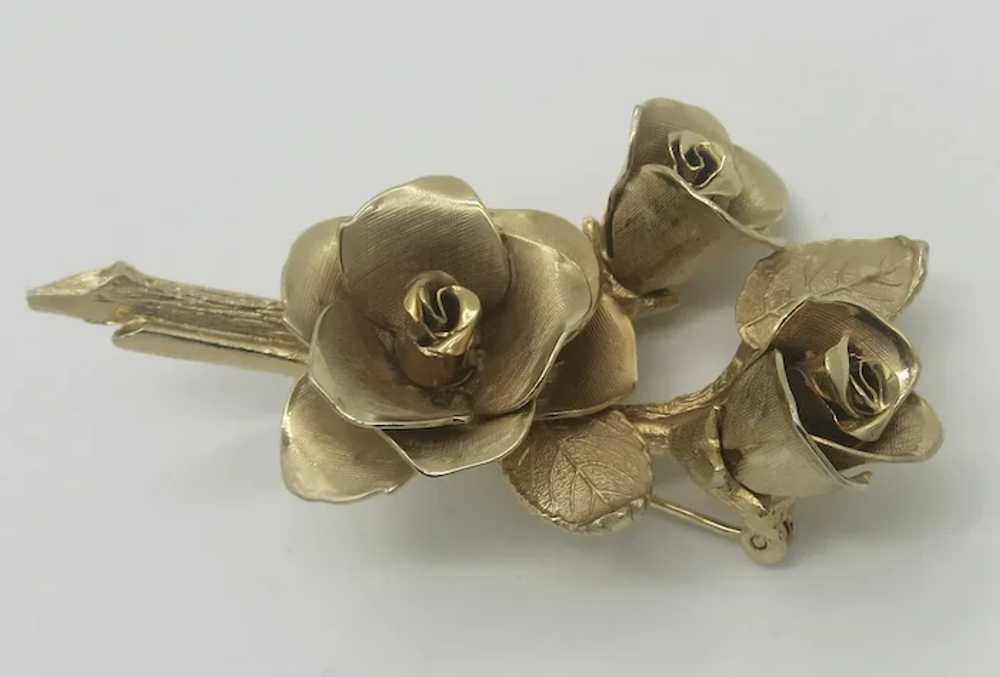 Lovely Coro Roses Flowers Brooch Gold tone - image 3