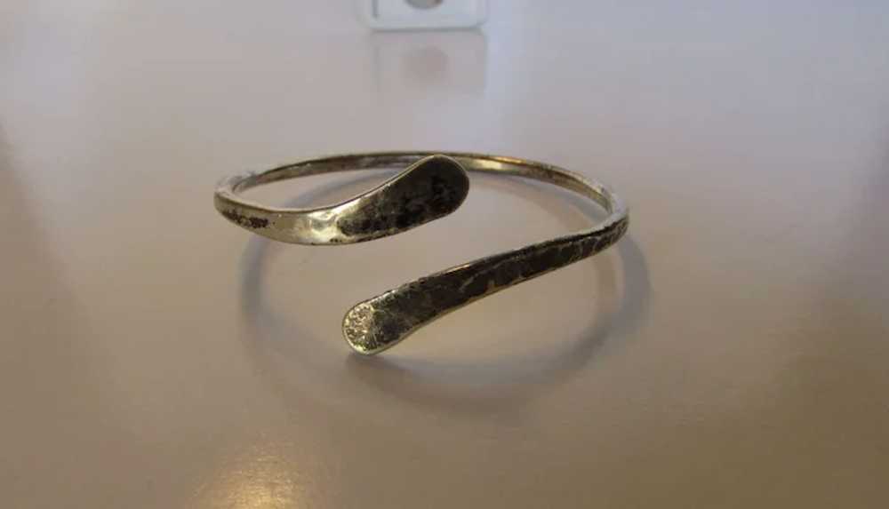 Sterling Silver Hammered and Oxidized Rigid Brace… - image 3