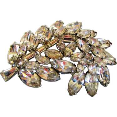 Vintage Juliana Floral Clear Crystal Pin - image 1