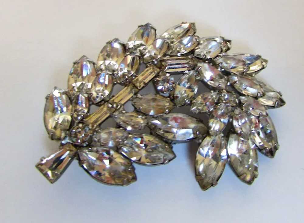 Vintage Juliana Floral Clear Crystal Pin - image 3
