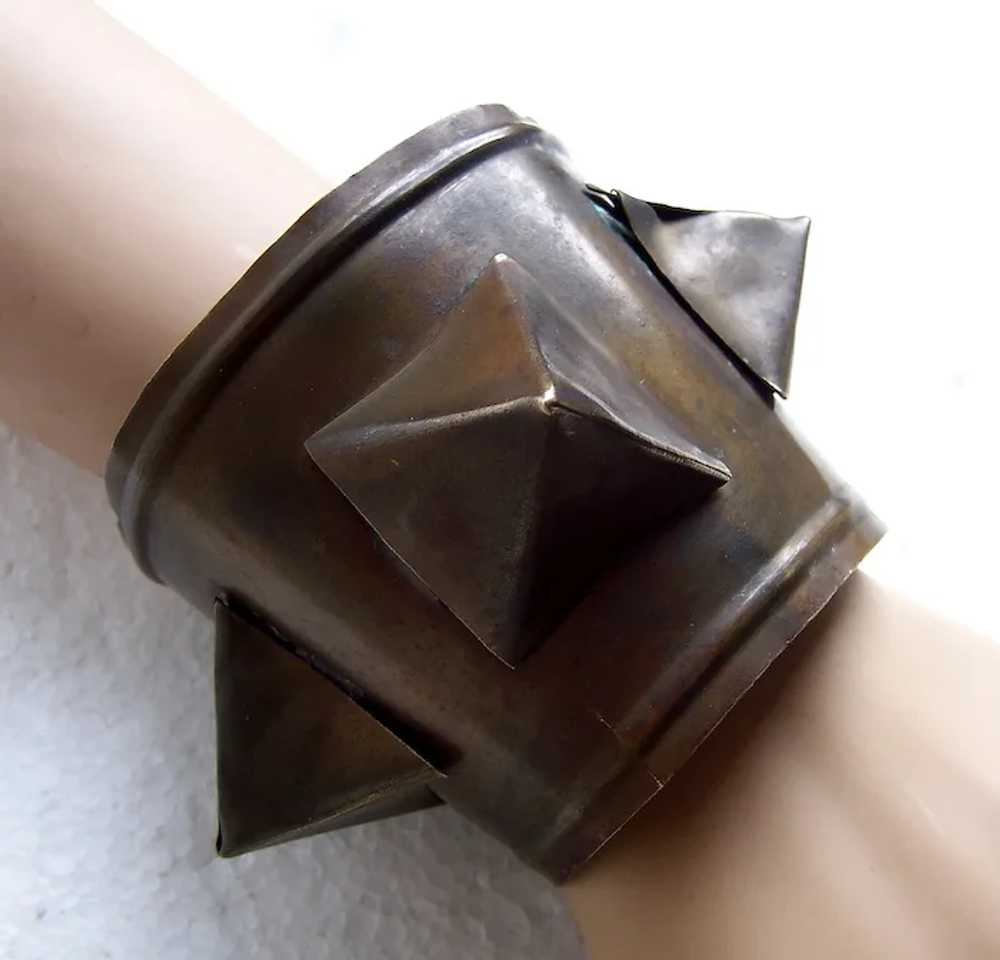 Art Deco vintage cuff bracelet antiqued brass Ori… - image 2