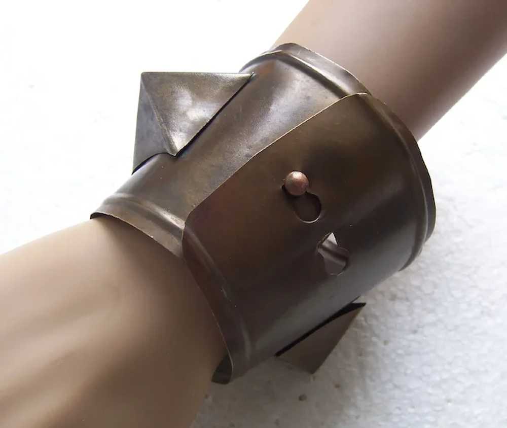 Art Deco vintage cuff bracelet antiqued brass Ori… - image 4