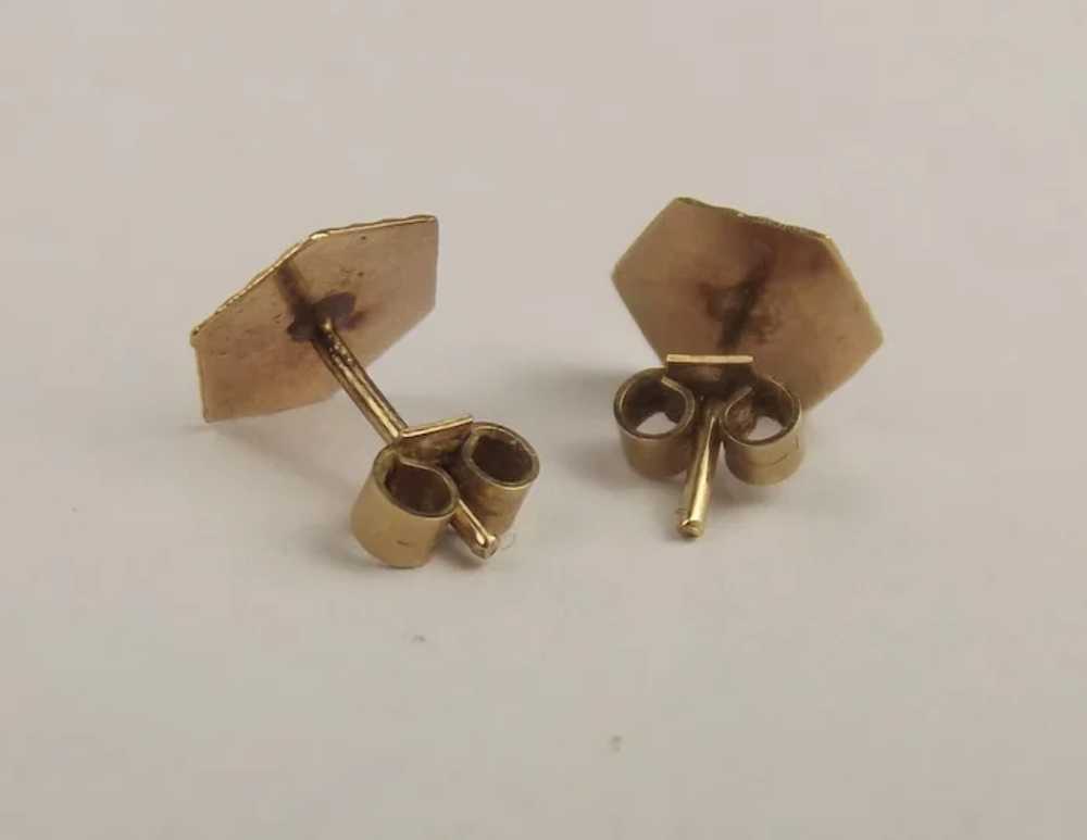 Pair Of 9ct Yellow Gold Hexagon Stud Earrings - image 3