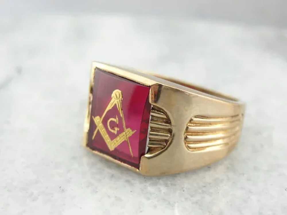 Vintage Red Ruby Glass Masonic Signet Ring - image 2