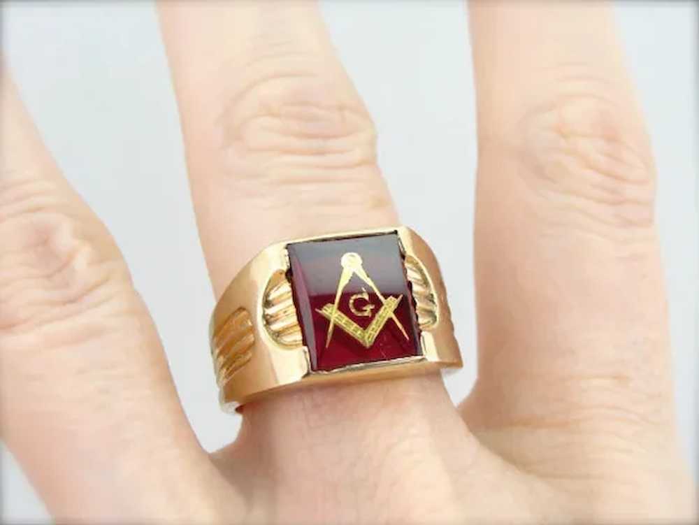 Vintage Red Ruby Glass Masonic Signet Ring - image 5