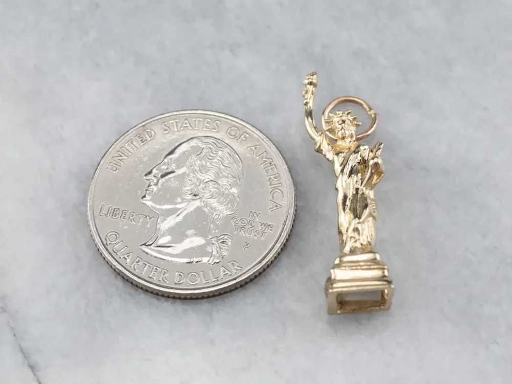 Vintage 14K Gold Statue of Liberty Charm - image 7