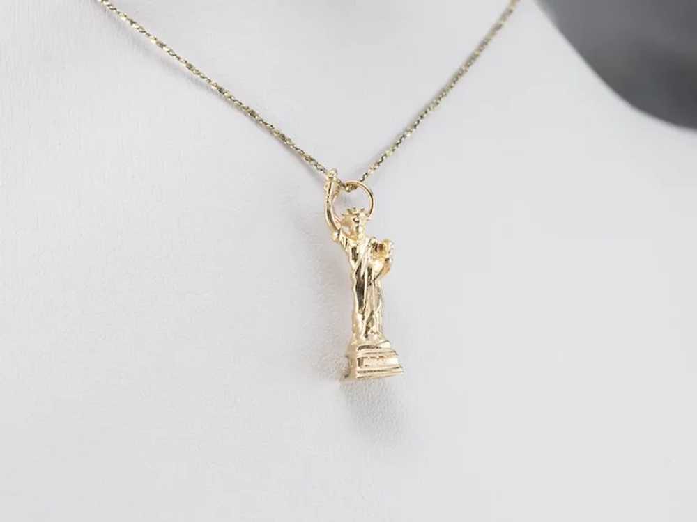 Vintage 14K Gold Statue of Liberty Charm - image 9