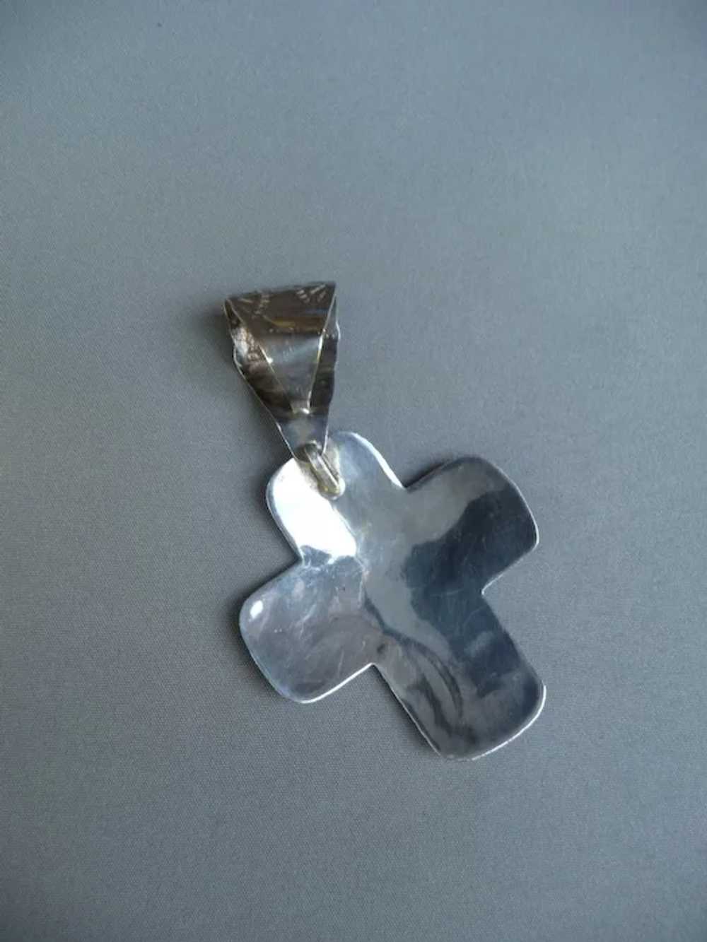 Vintage Engraved Silver Cross Pendant - image 2