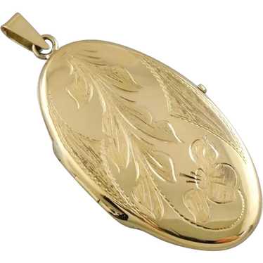 Vintage 18K Yellow Gold Locket with Scrolling Flor