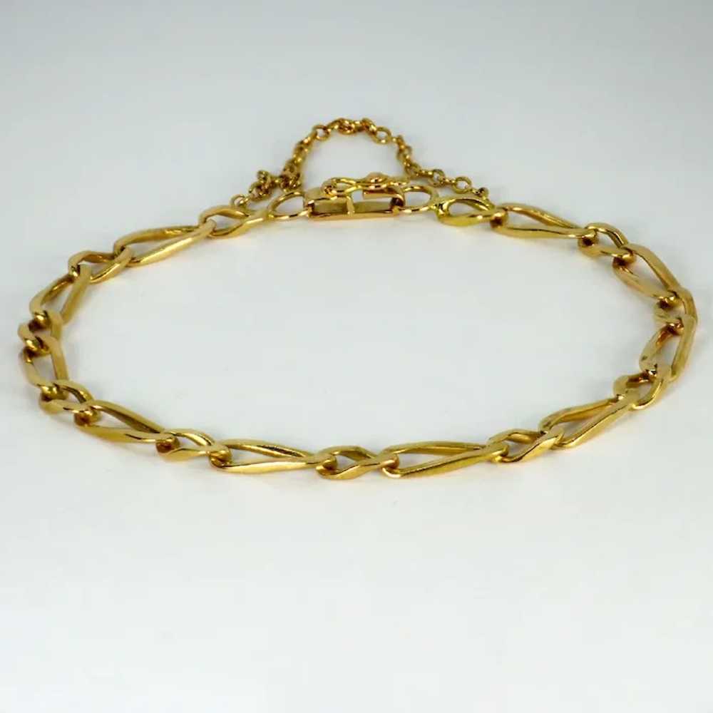 18 Karat Yellow Gold Twisted Figaro Curb Link Bra… - image 4