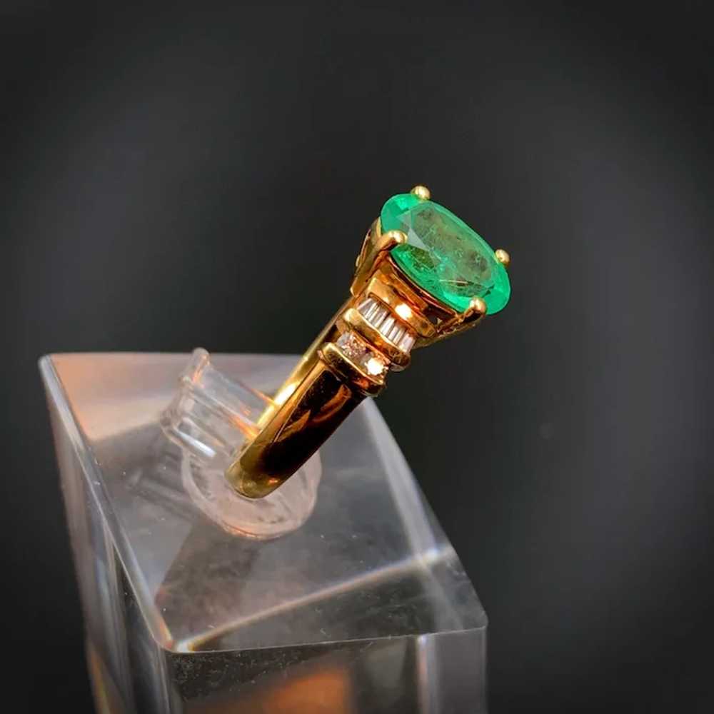 18k Emerald and Diamond Estate Ring - image 3
