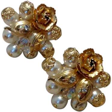 Vintage Ladybug Faux Pearl Rhinestone Gold Tone Small Brooch