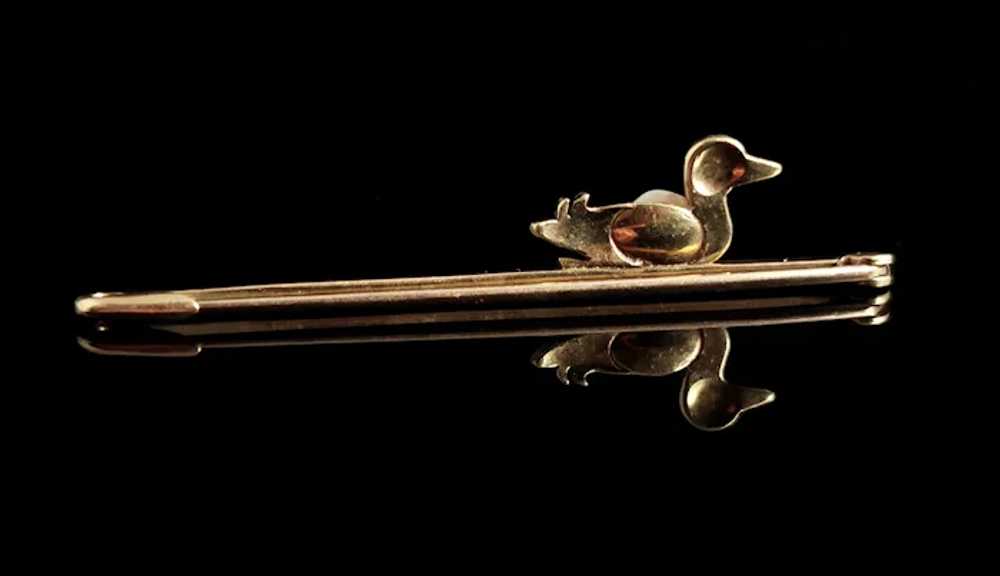 Antique 15k gold Duck brooch, Enamel and Baroque … - image 9