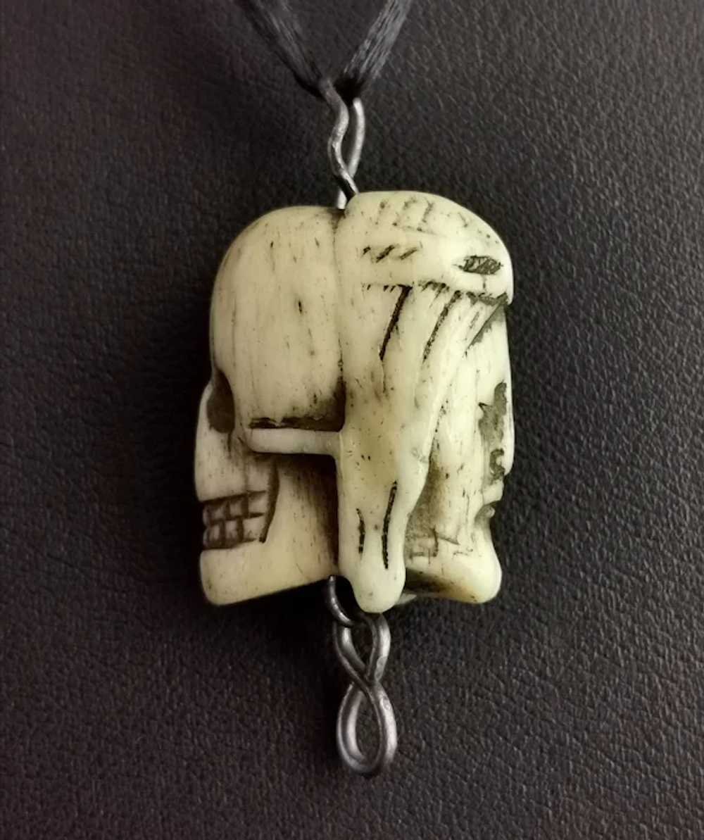 Rare Georgian Memento Mori pendant, Skull and Jes… - image 4