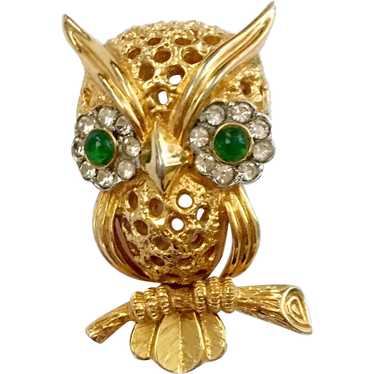 Jomaz Cute Peek-a-Boo Owl Brooch with Faux Emeral… - image 1