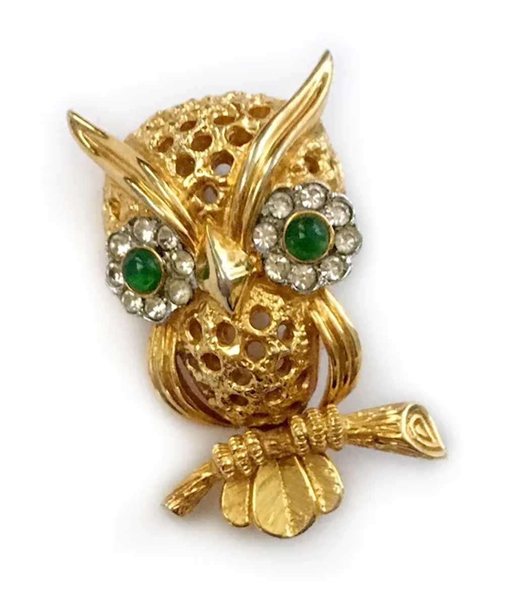 Jomaz Cute Peek-a-Boo Owl Brooch with Faux Emeral… - image 3