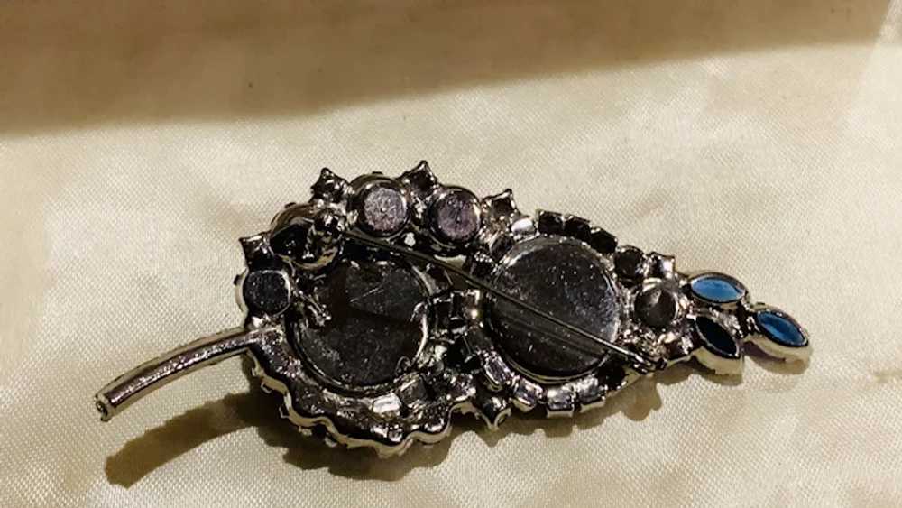 A vibrant vintage Juliana rivoli Rhinestone pin. - image 2