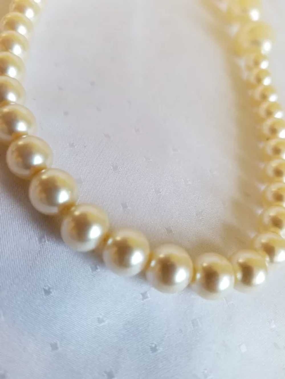 Vintage Faux Pearl Baroque Accent Necklace - image 5