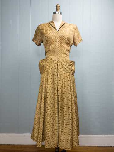 40s 50s Golden Sun Gown | M/L - image 1