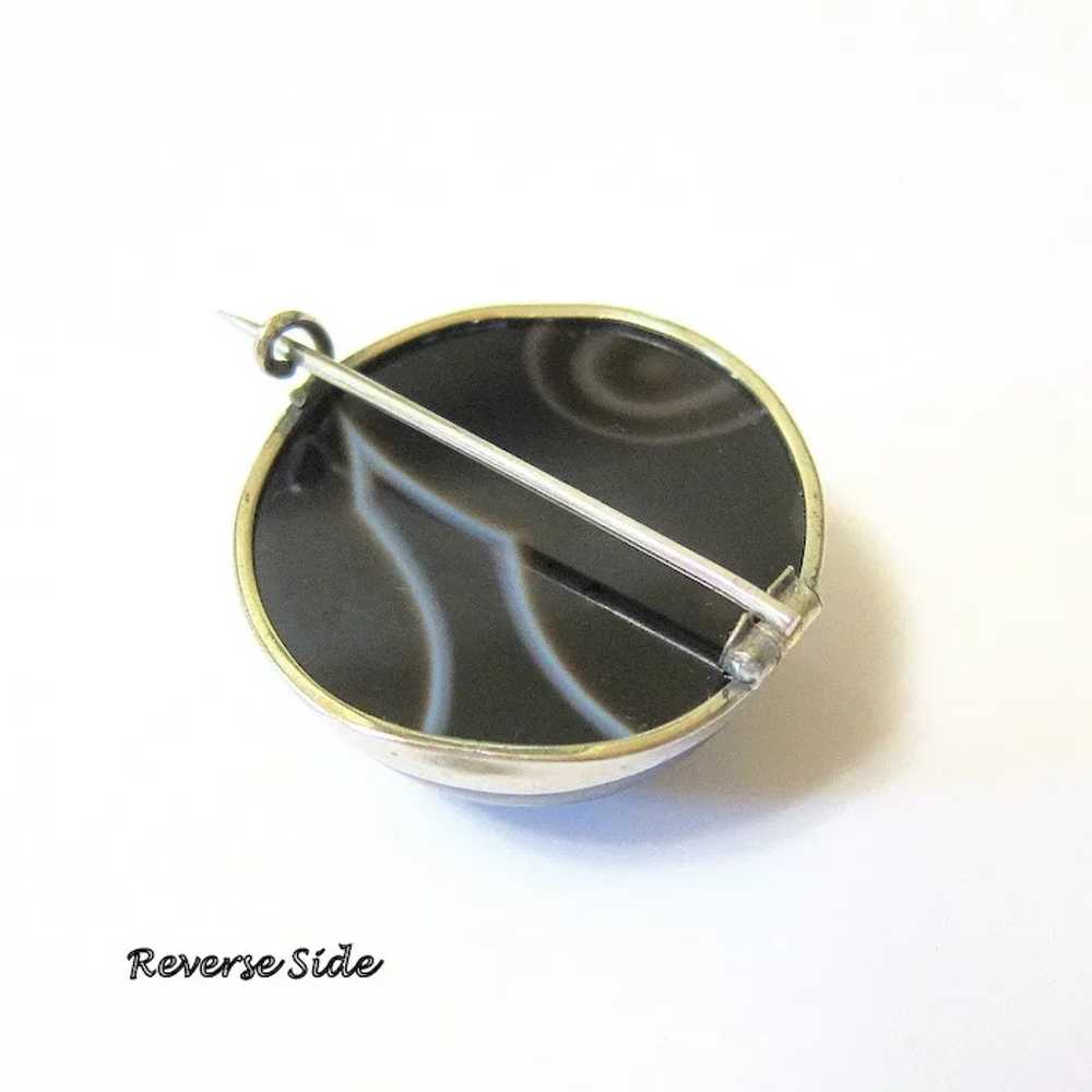 Antique Large Bulls Eye Agate Coin Silver Brooch - image 3