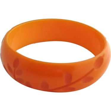 Rich Orange Pumpkin Color Carved Bakelite Bracelet
