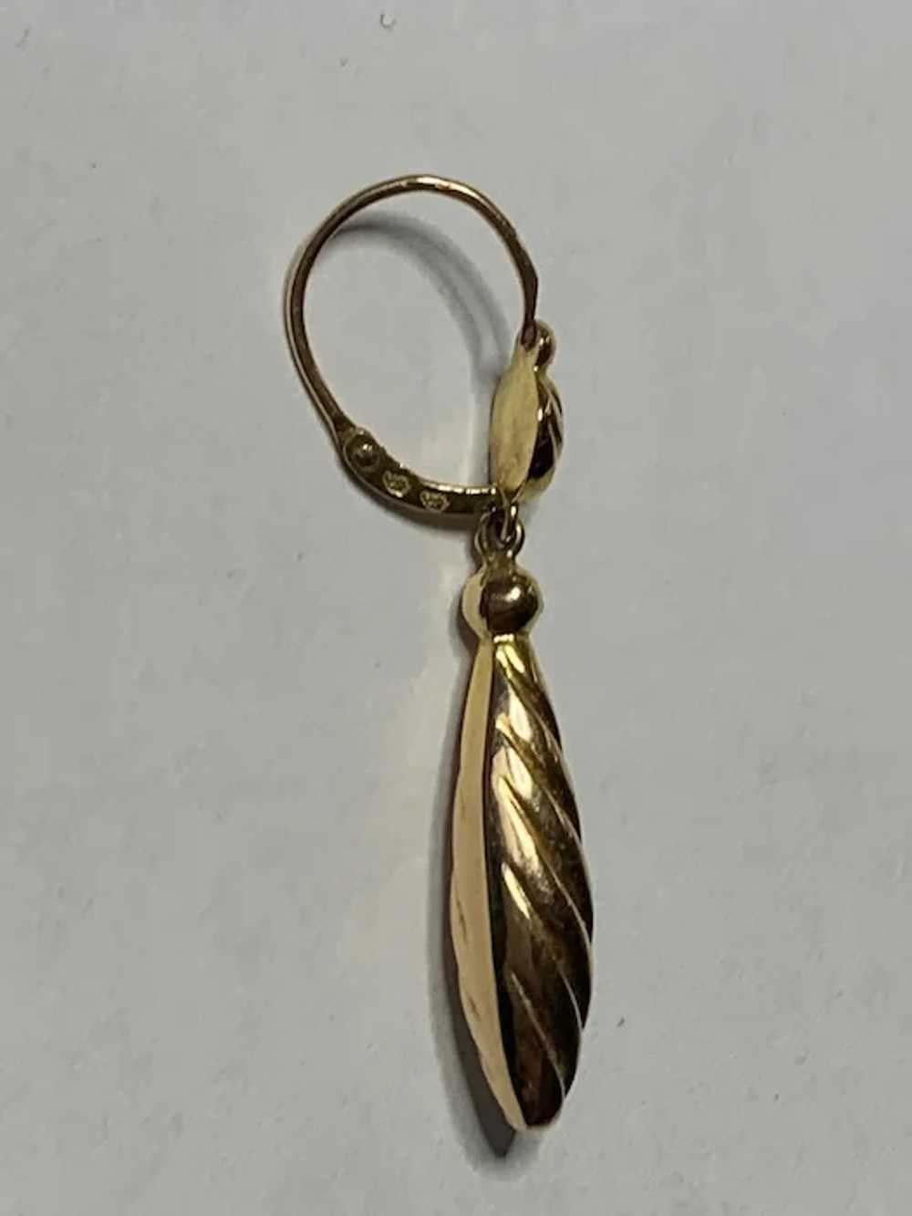 French 18 K gold Torpedo earrings - image 7
