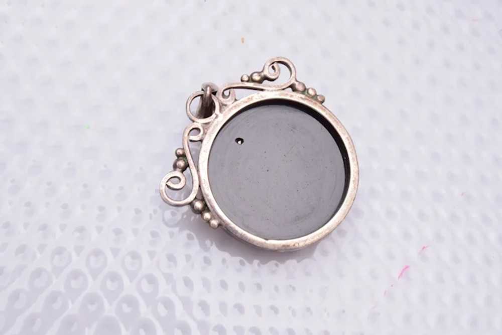 Sterling, Mother of Pearl and Onyx Pendant and Co… - image 4