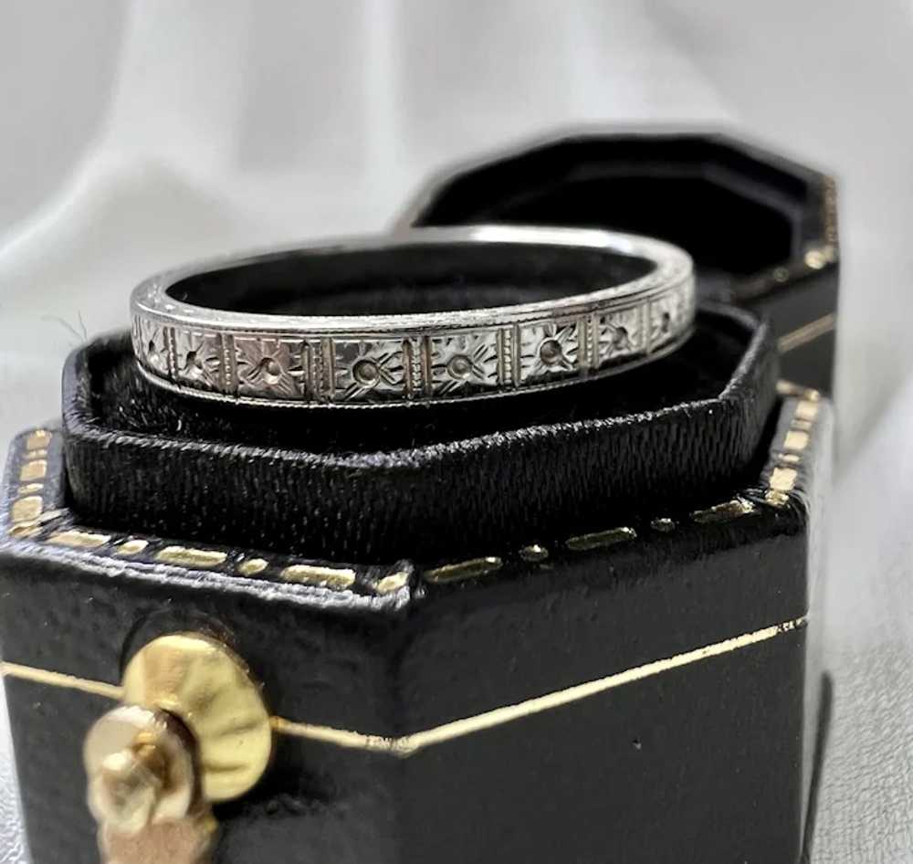 Belais 18k White Gold Wedding Band with Engraving… - image 12