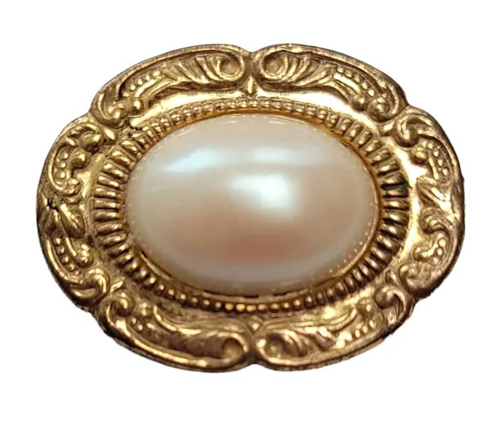 Miriam Haskell Gold Tone Faux Pearl Oval Repousse… - image 8