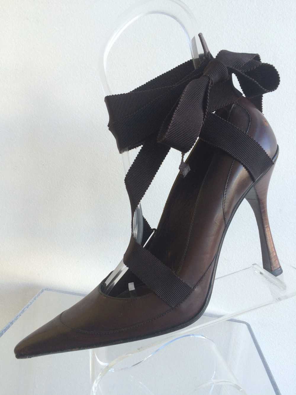 Gucci Brown Pumps with Ribbon Detail - image 2