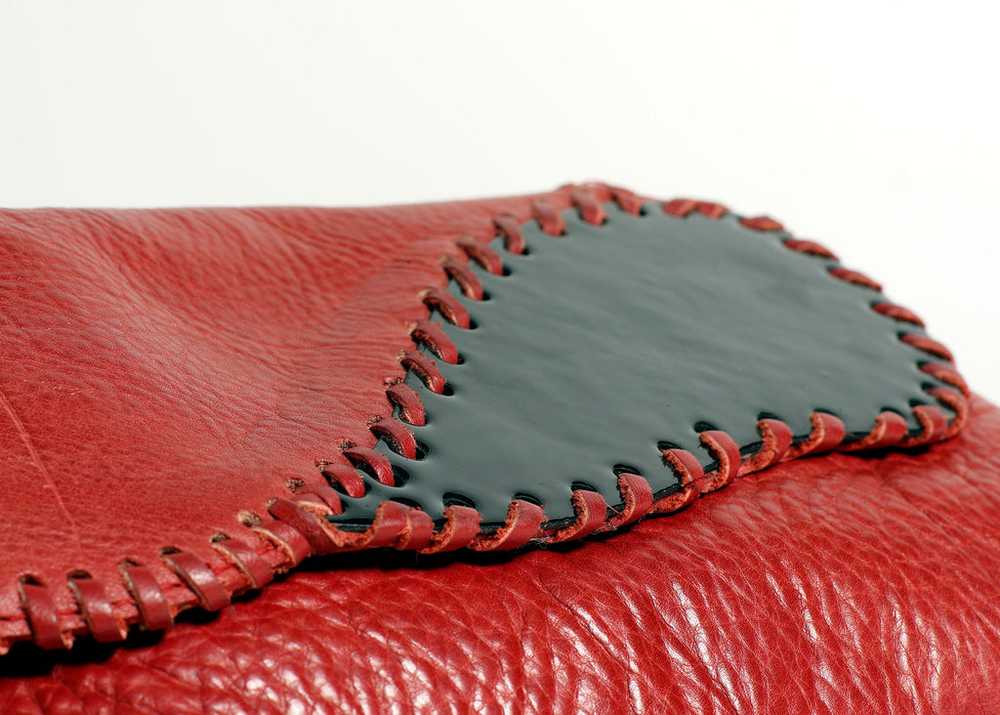 Red Leather Enamel Clutch - image 5