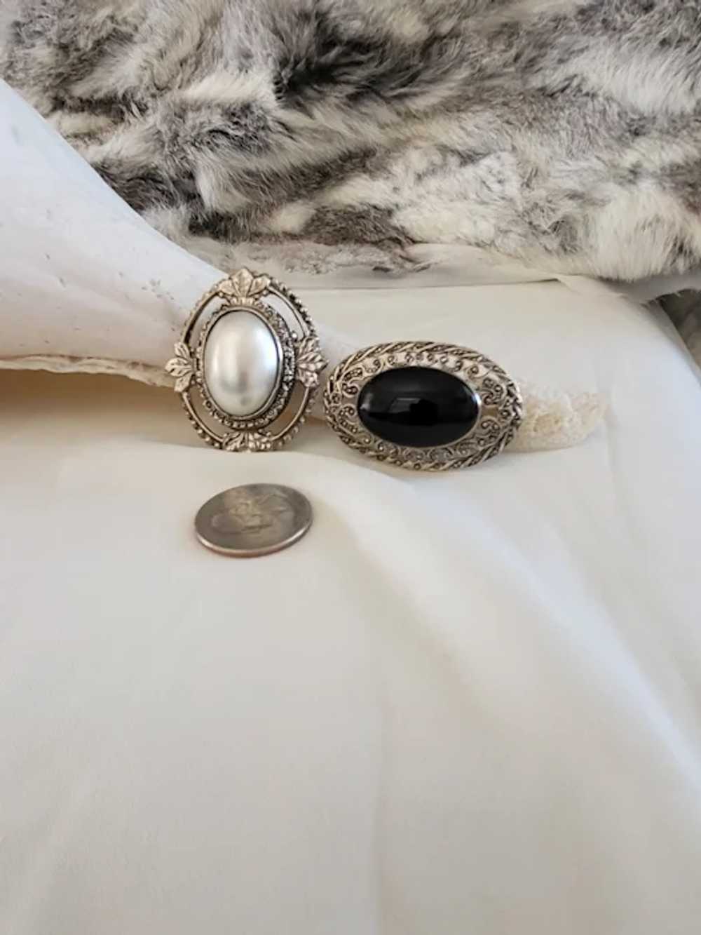 Faux Black and White Pearl Brooches with Silver L… - image 5