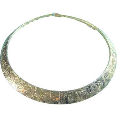 Gorgeous Vintage Floral Embossed Collar Necklace … - image 1