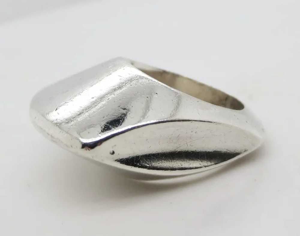 Modernist Silver Design Ring - image 6