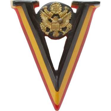 WWII Victory Pin V for Victory Brooch Bakelite US… - image 1