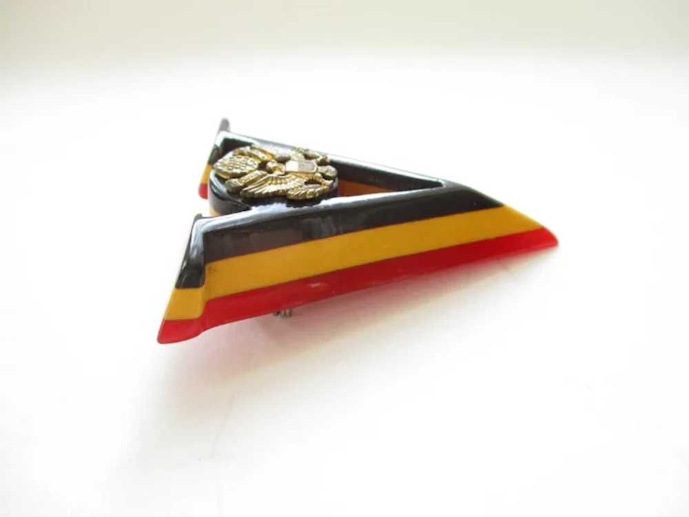 WWII Victory Pin V for Victory Brooch Bakelite US… - image 4