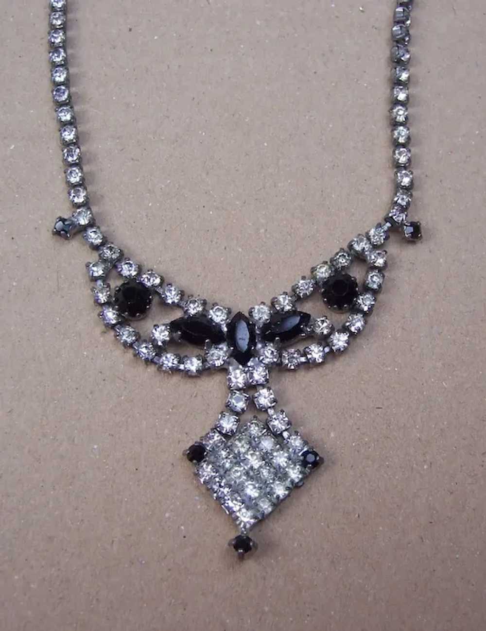 Vintage rhinestone Hollywood Regency drop necklac… - image 5