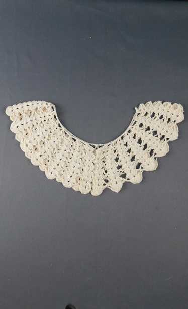 Vintage Crochet Lace Collar, handmade, 4 inch wide