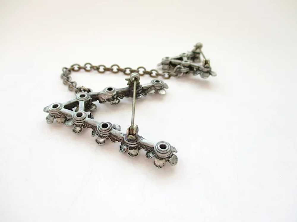 WWII Victory Pin V for Victory Brooch Chain Chate… - image 11