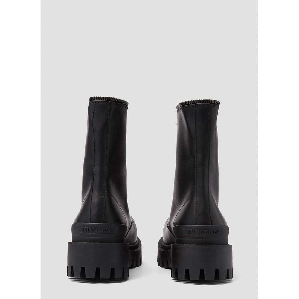 Balenciaga Leather ankle boots - image 4