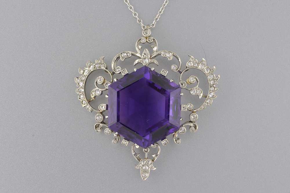 Edwardian Necklace with Hexagon Amethyst - image 2