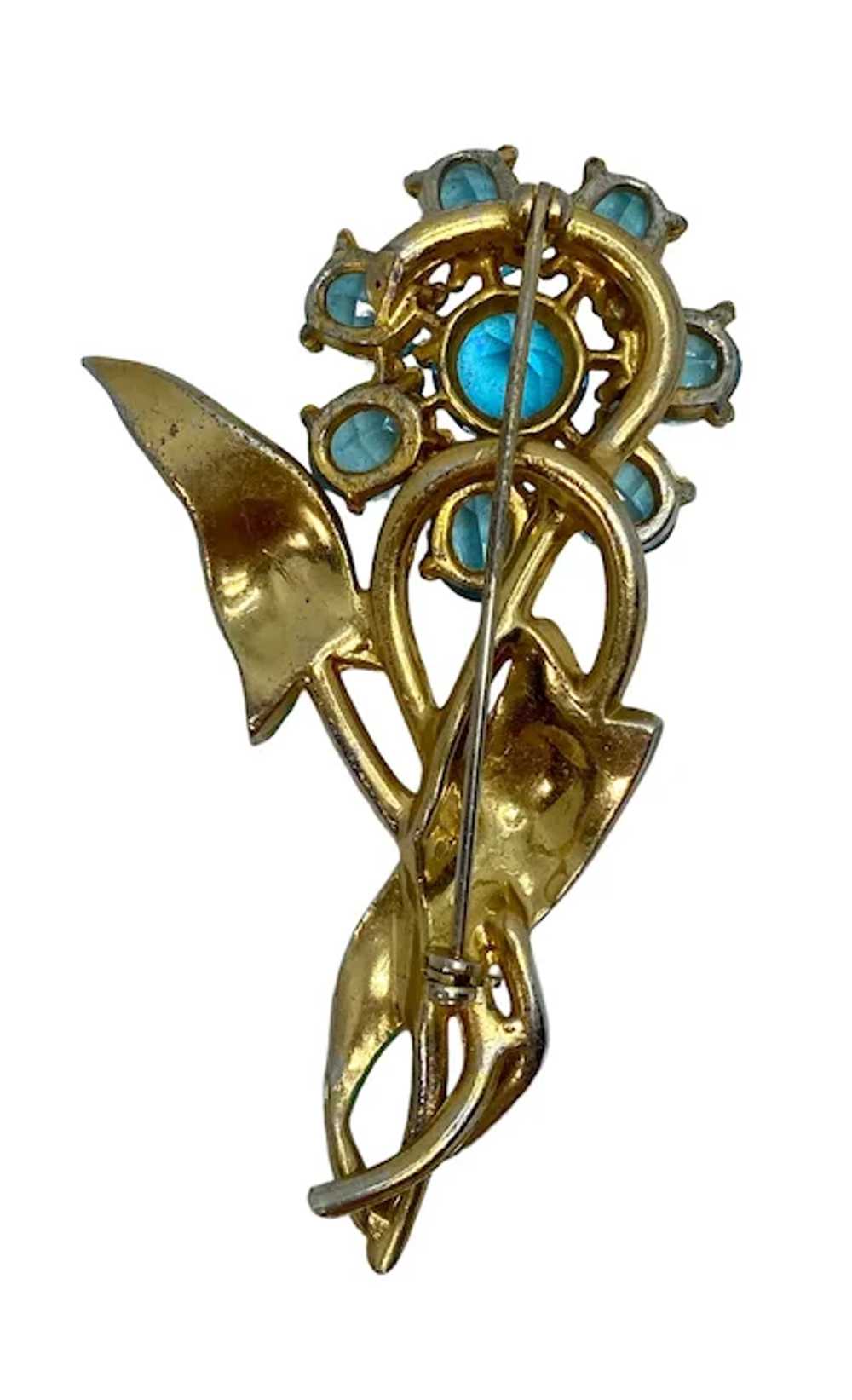 Sparkling Hand 1940s Enameled Floral Brooch - image 4